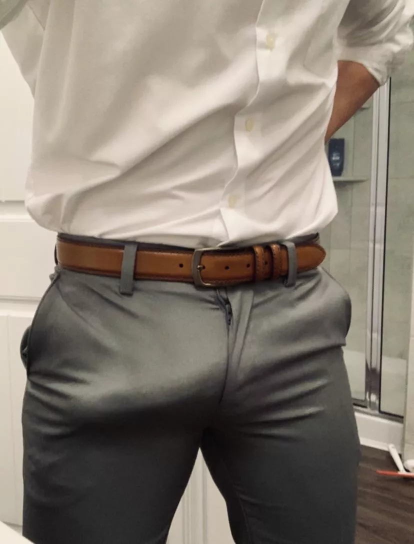 Another Reminder I Shouldnt Wear Grey Pants To Work Nudes Bulges