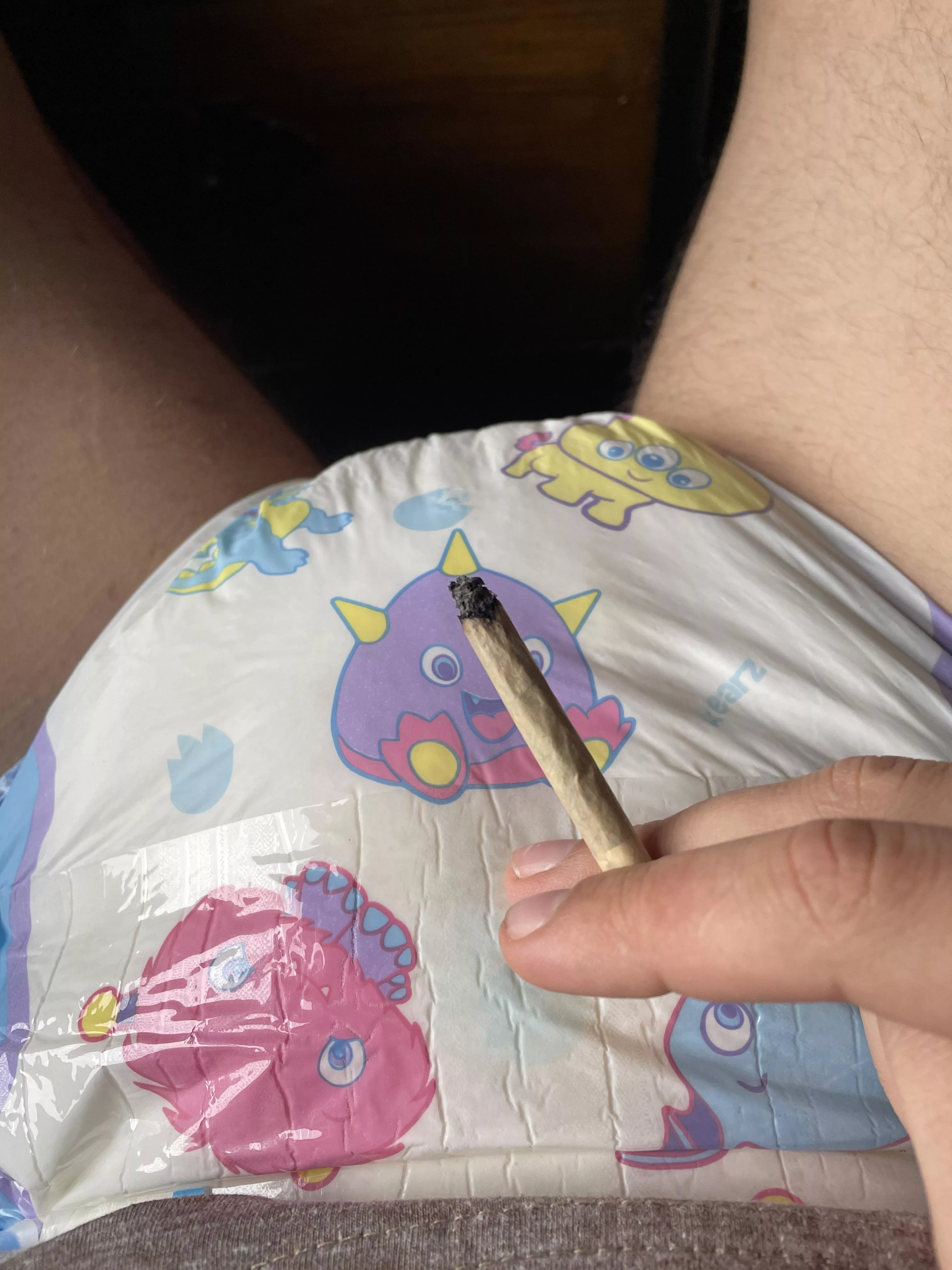 Does Anyone Else Like To Mix Weed And Diapers Nudes ABDL NUDE PICS ORG