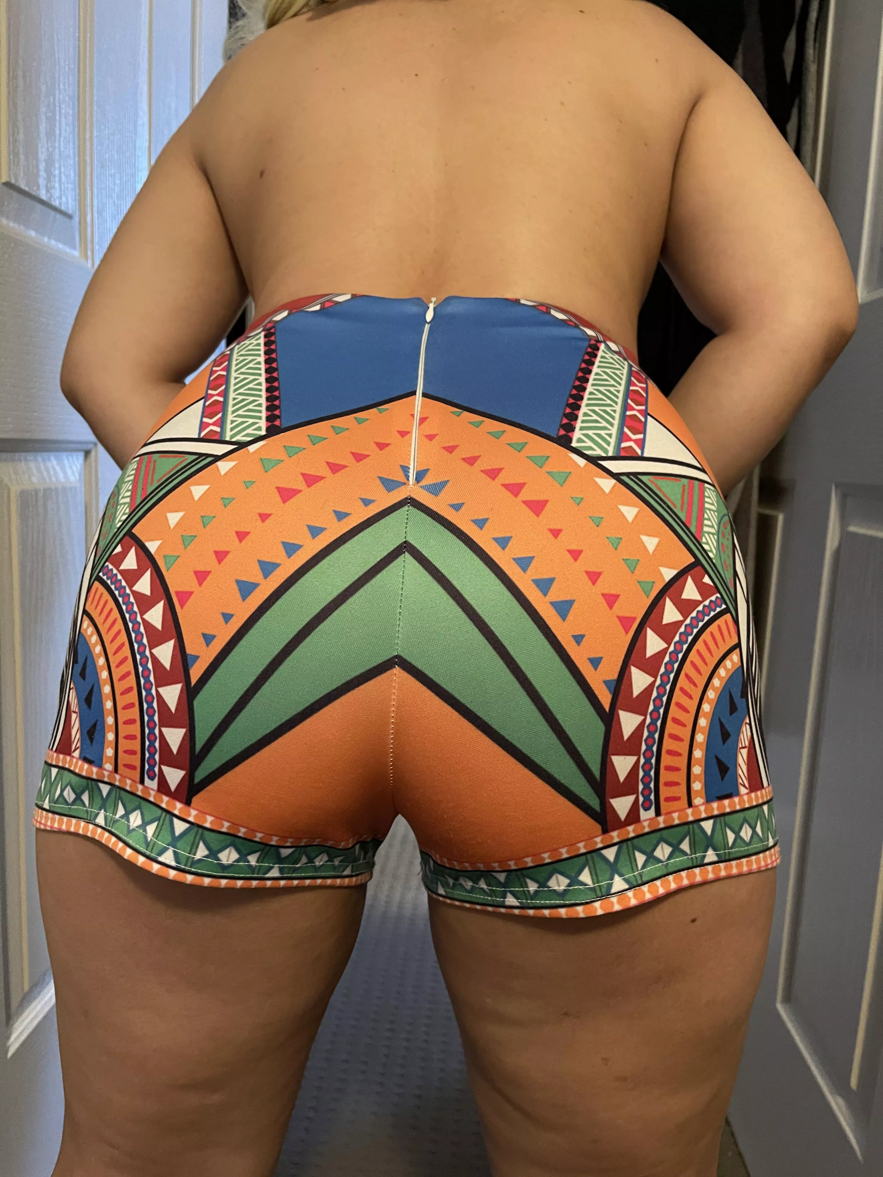 F Ilipina Just Got These New Tight Shorts Showing My Phat Ass Nudes