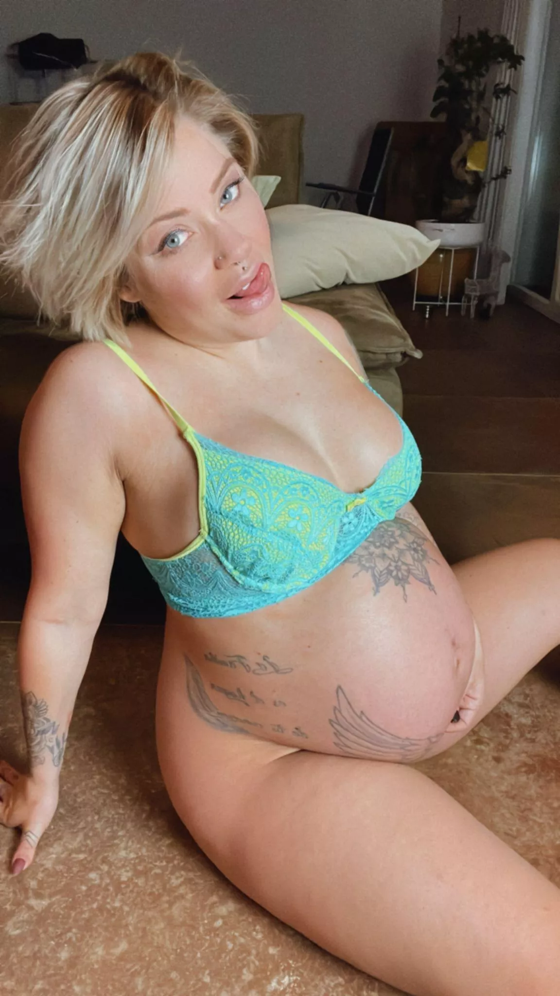 Hey Daddys Iam In Week Not For Long Nudes Preggoporn Nude