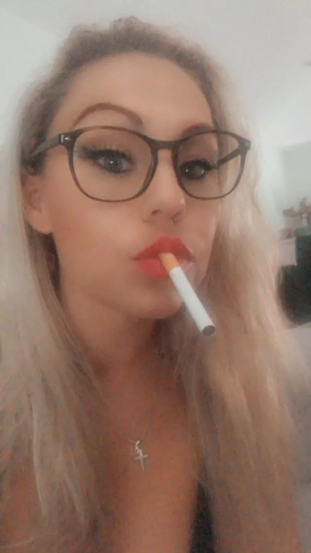 Hey Nudes Smokingfetish NUDE PICS ORG