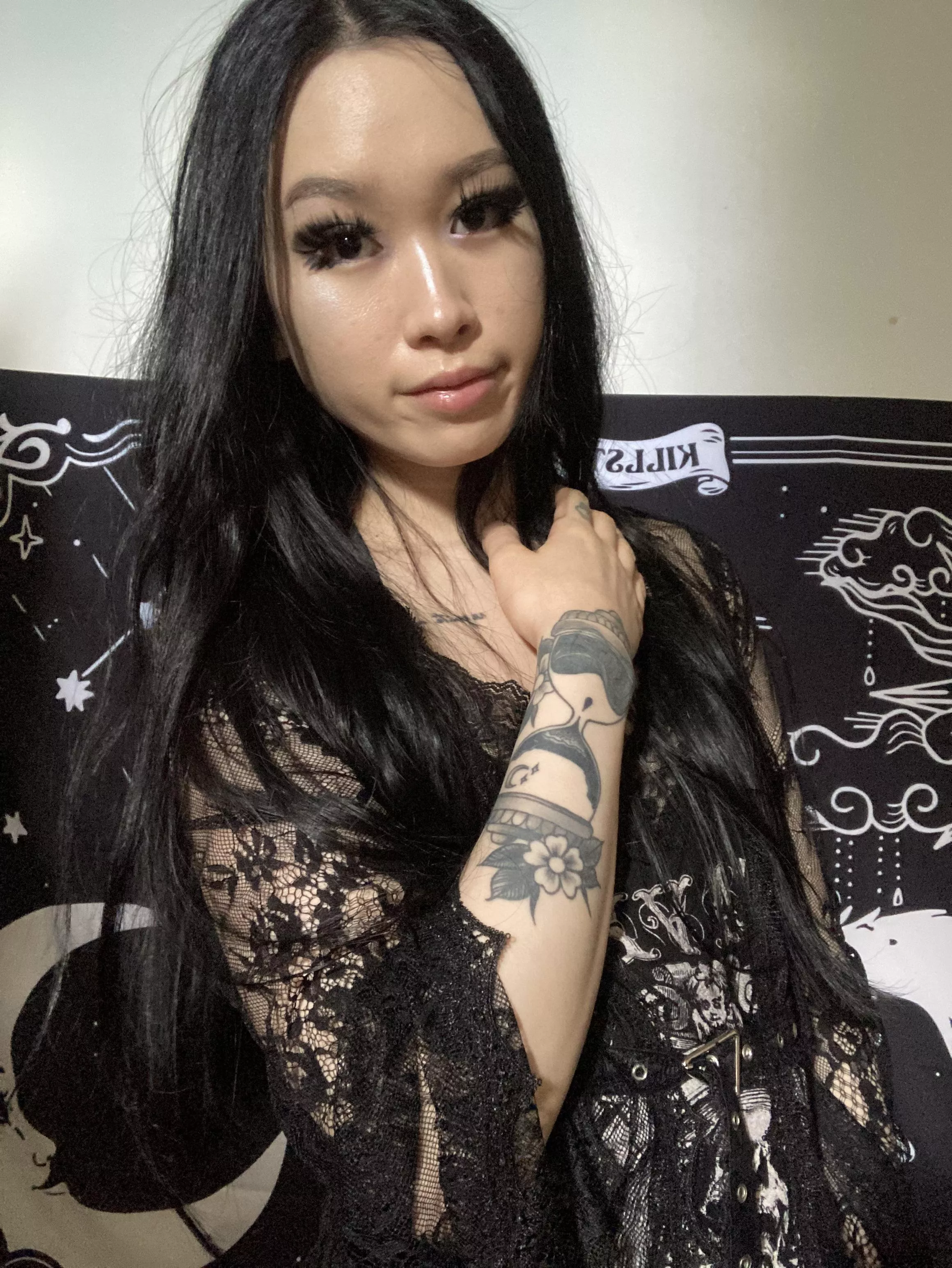 Just Your Friendly Goth Bitch Next Door Nudes Nextdoorasians NUDE