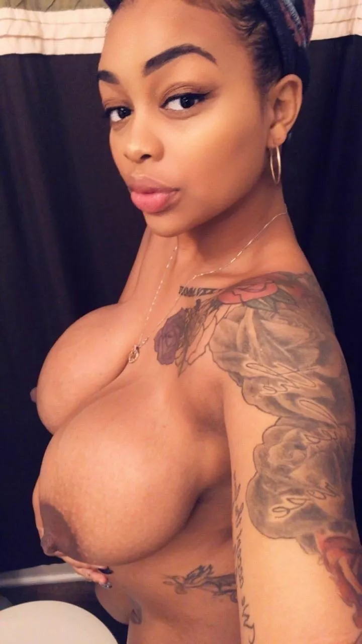 Nipples Nudes BlackAndBusty NUDE PICS ORG