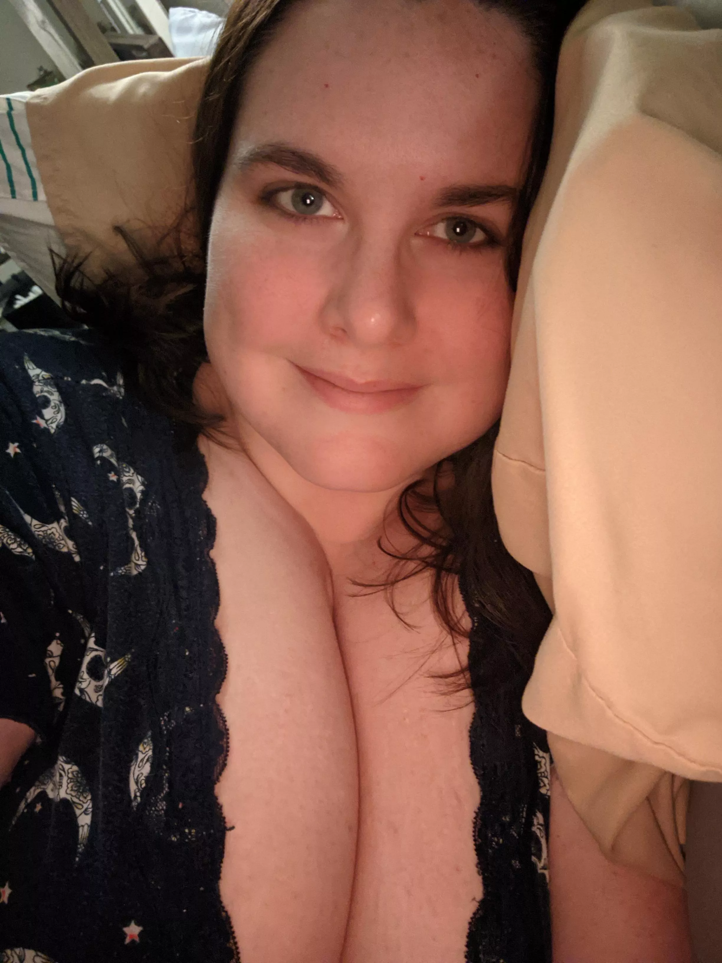 No Make Up Monday Nudes BBW Chubby NUDE PICS ORG