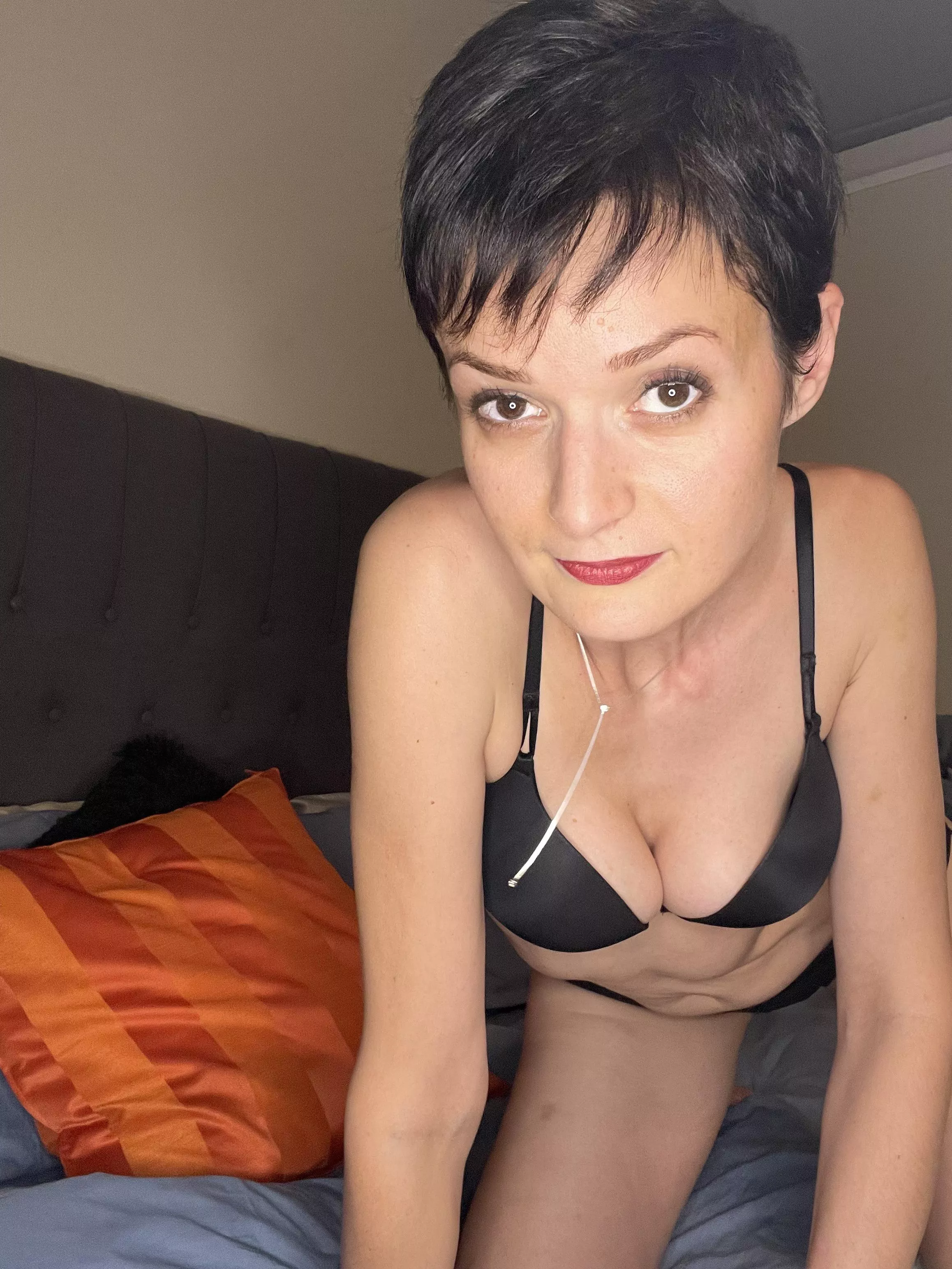 Short Hair Is Confidence And Sex Appeal Wrapped In A Sassy Package