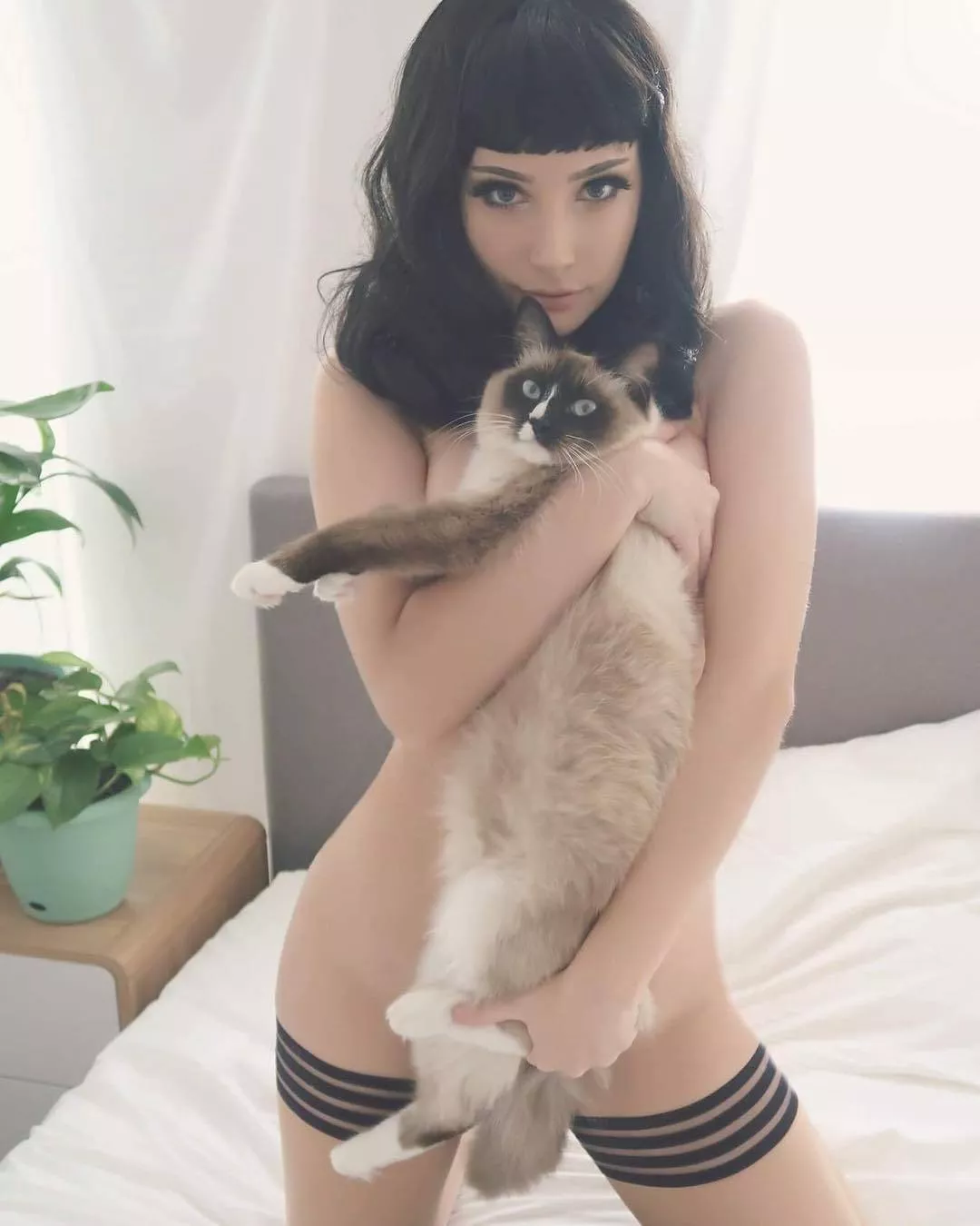 Showing Her Pussy Nudes Bekecosplay Nude Pics Org