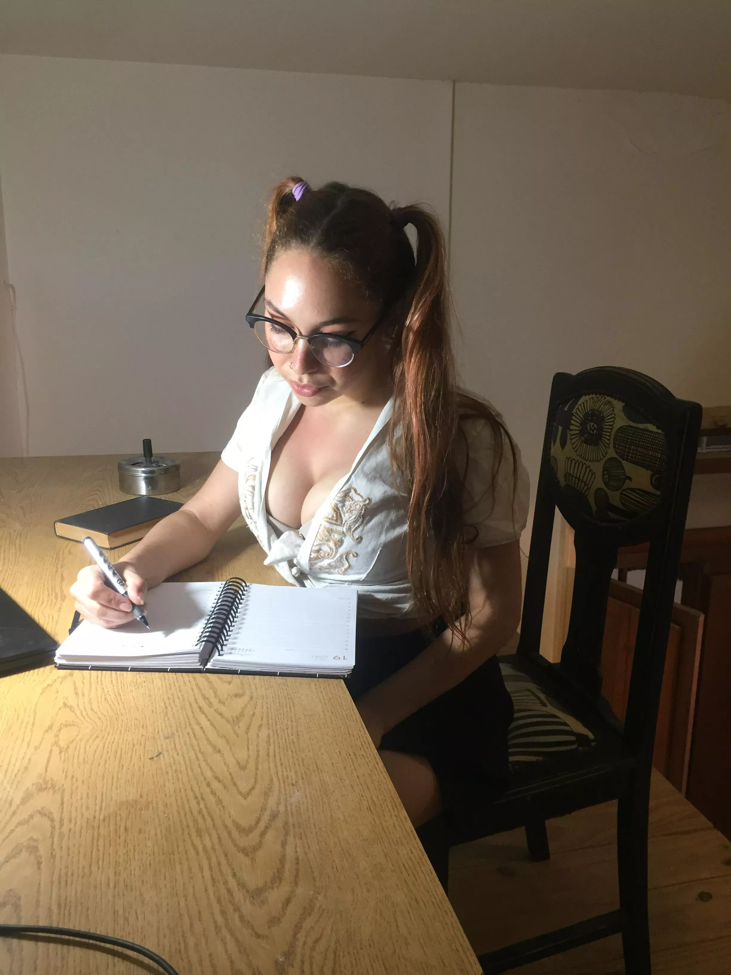 Studying Nudes Busty Hide Nude Pics Org