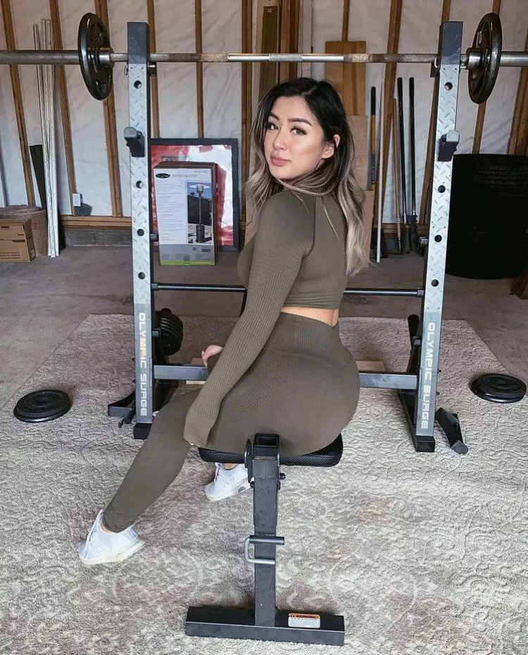 That Booty Nudes YogaPants NUDE PICS ORG