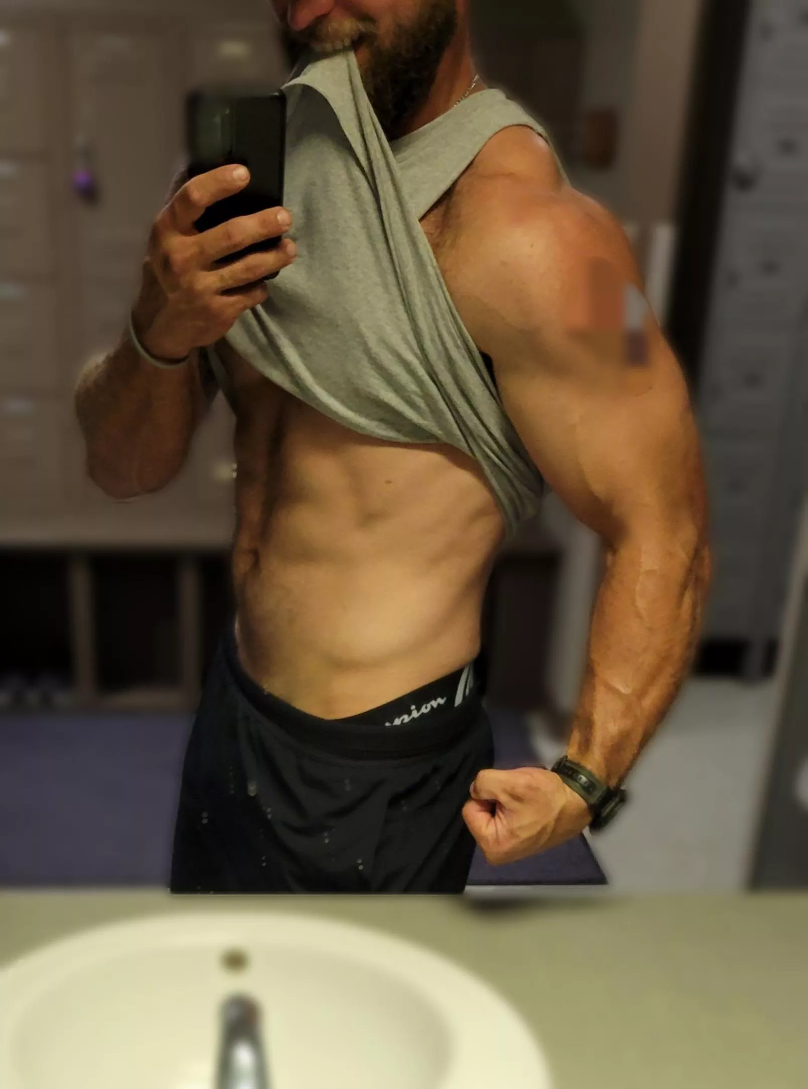 Wednesday Arm Pump Nudes Forearmporn Nude Pics Org