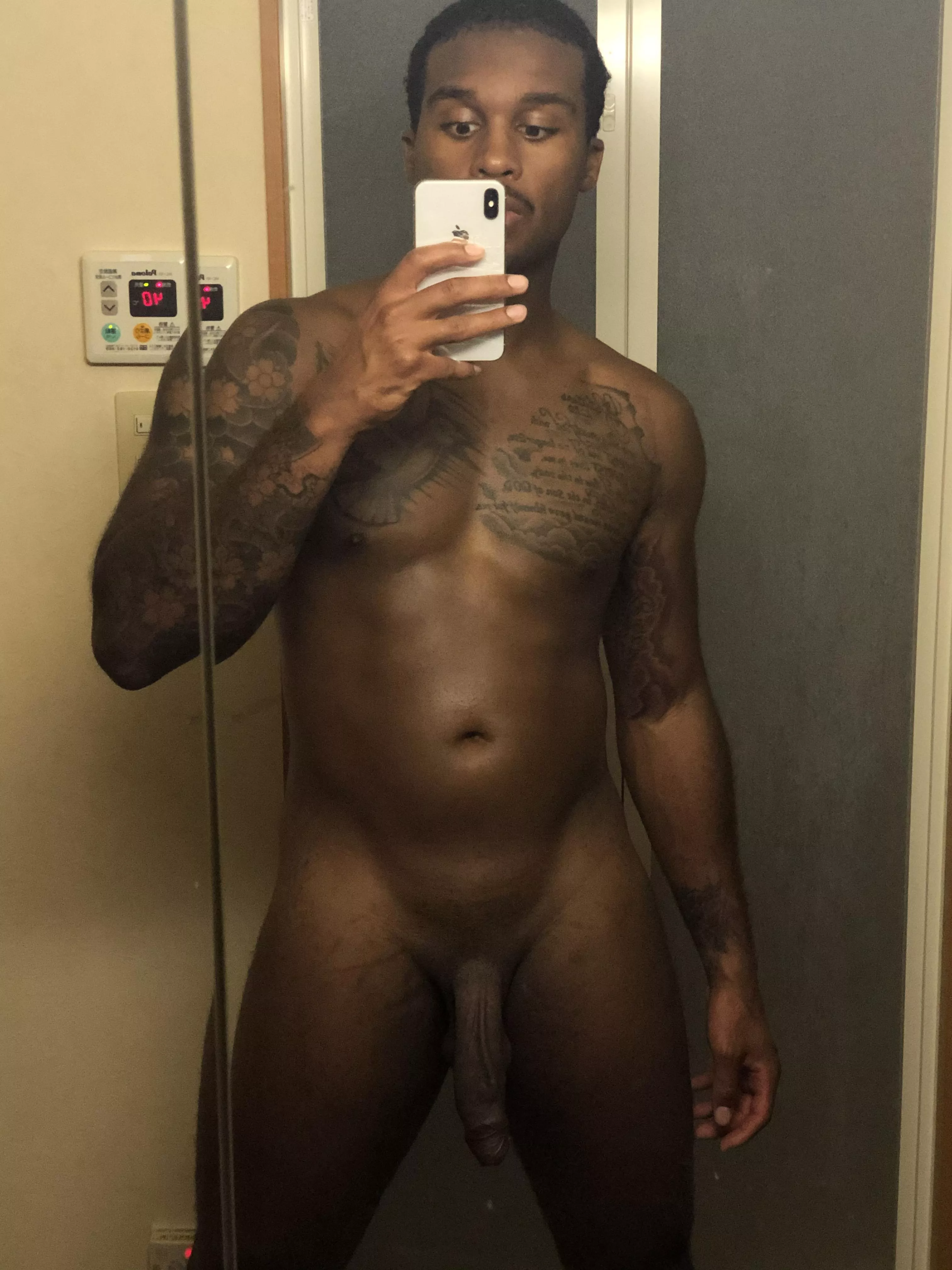 Who Awtn It Nudes Blackmale NUDE PICS ORG