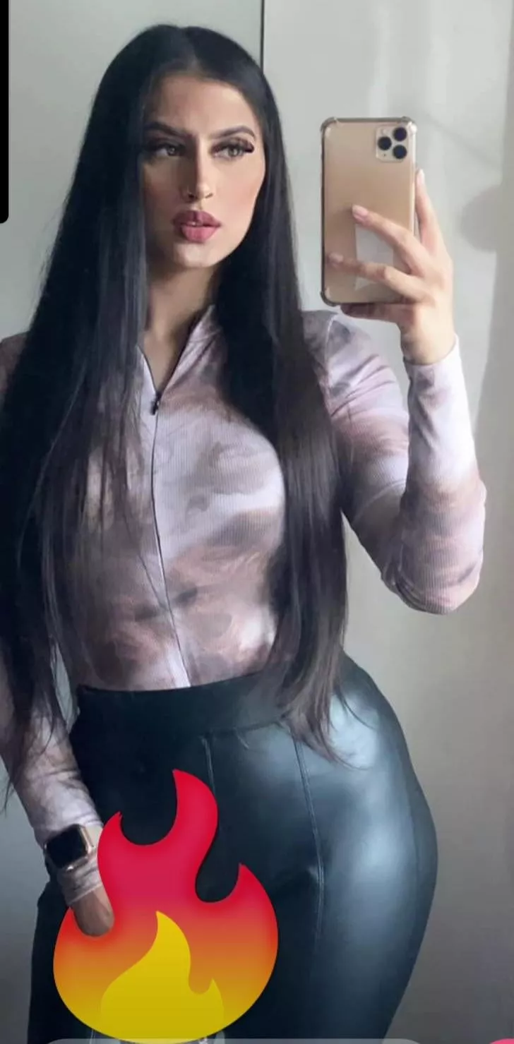 😍 😍