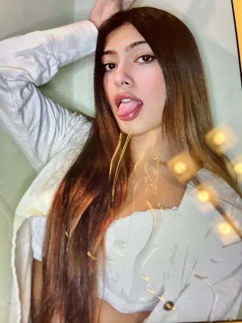 👅💦❄️🐰