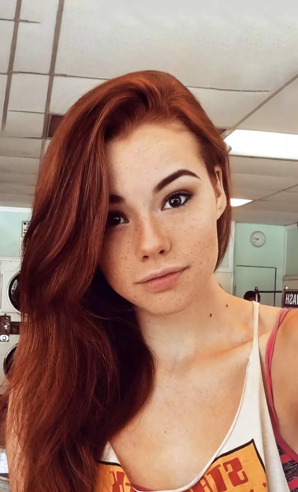 👩 👩