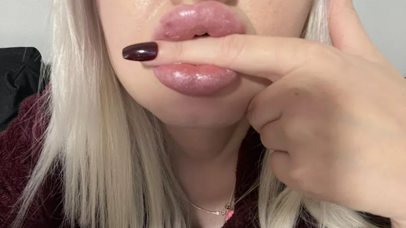 👄💉 👄💉
