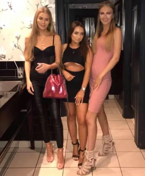 👀