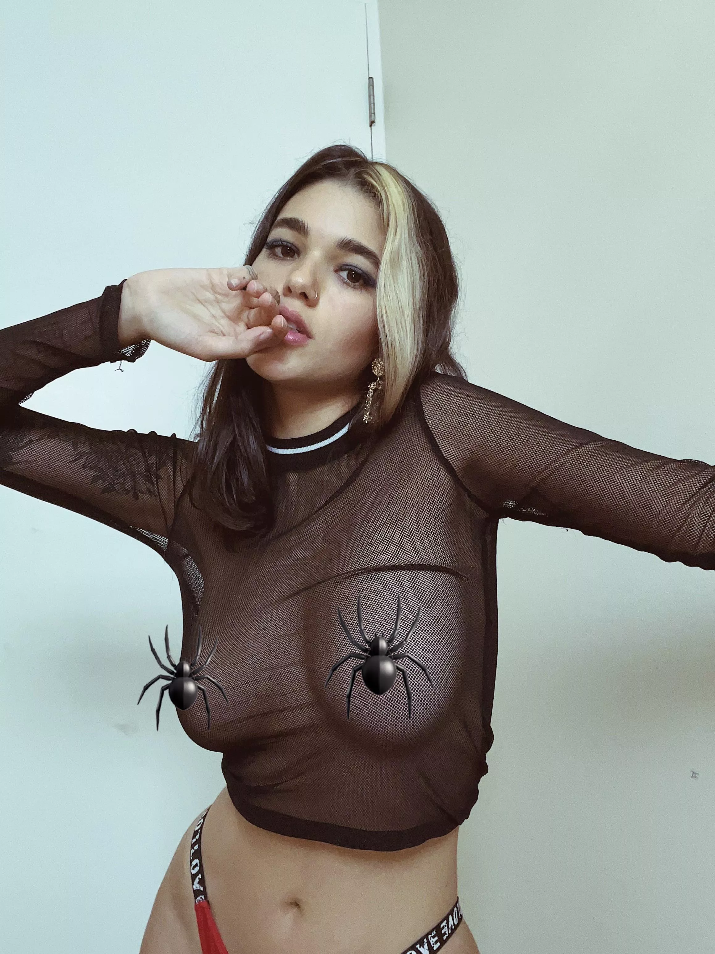 👅 👅