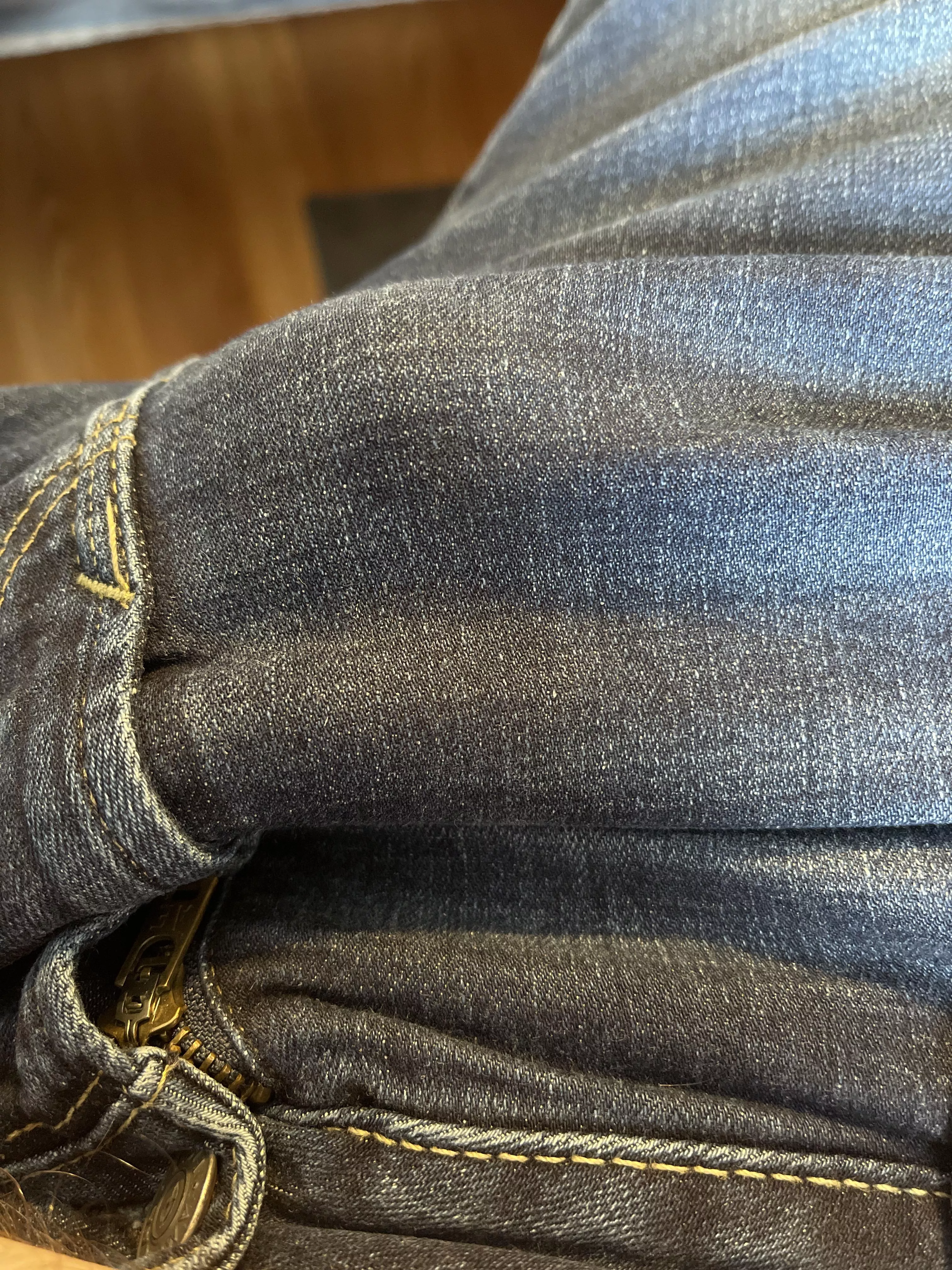 10 days away from home and not being able to use my bulge. Wanna help that?