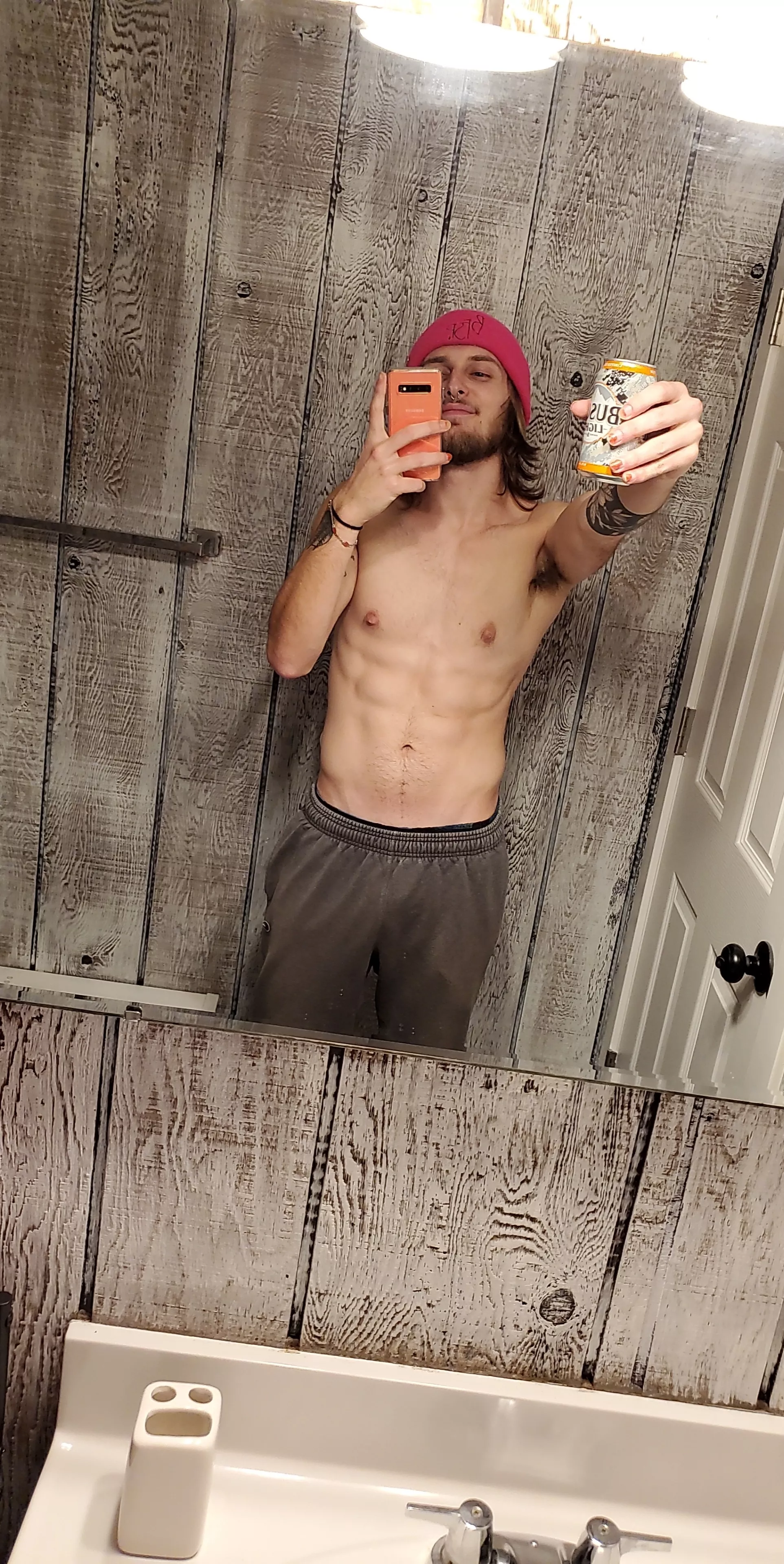 10 hours of skiing later...cheers 🖤