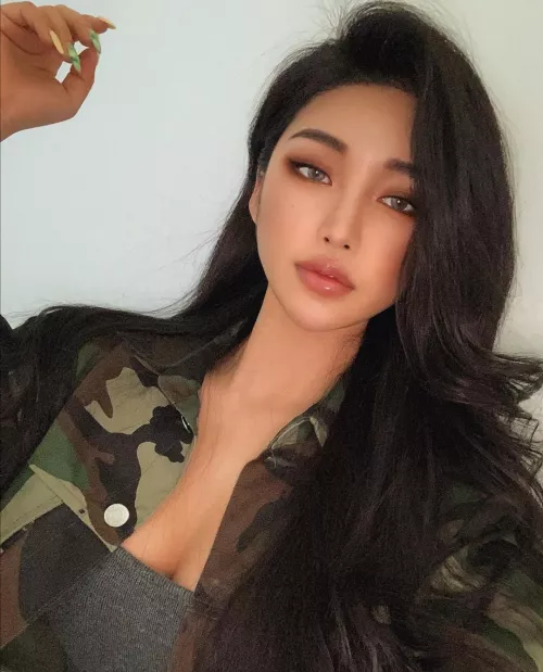 100% Korean... Yes south 100% Korean... Yes south