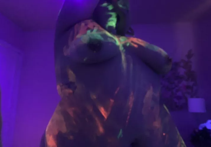 10/10 recommend playing w/ body paint the next time you fuck someone [27] oc