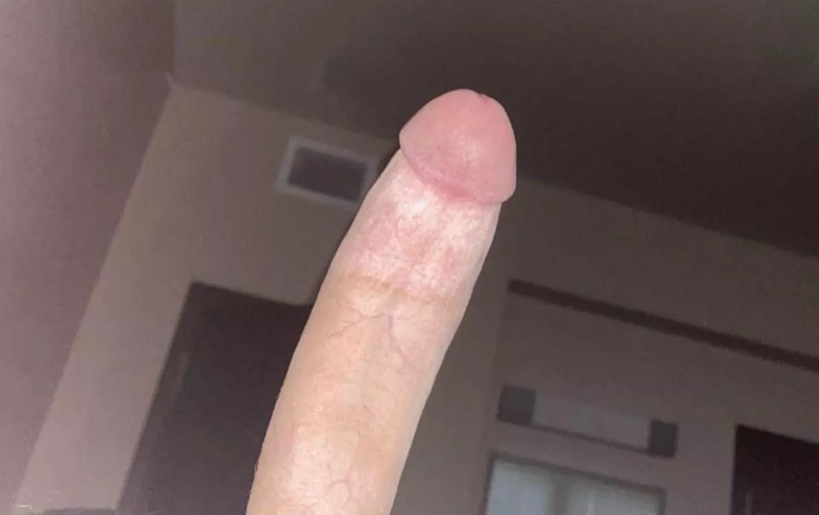 18 6’3 8” hmu I want to own u disgusting slaves completely ill fuck ur wife and kids and make u beg to worship me (Only Hmu if you legit have no limits and will do anything for ur new god)