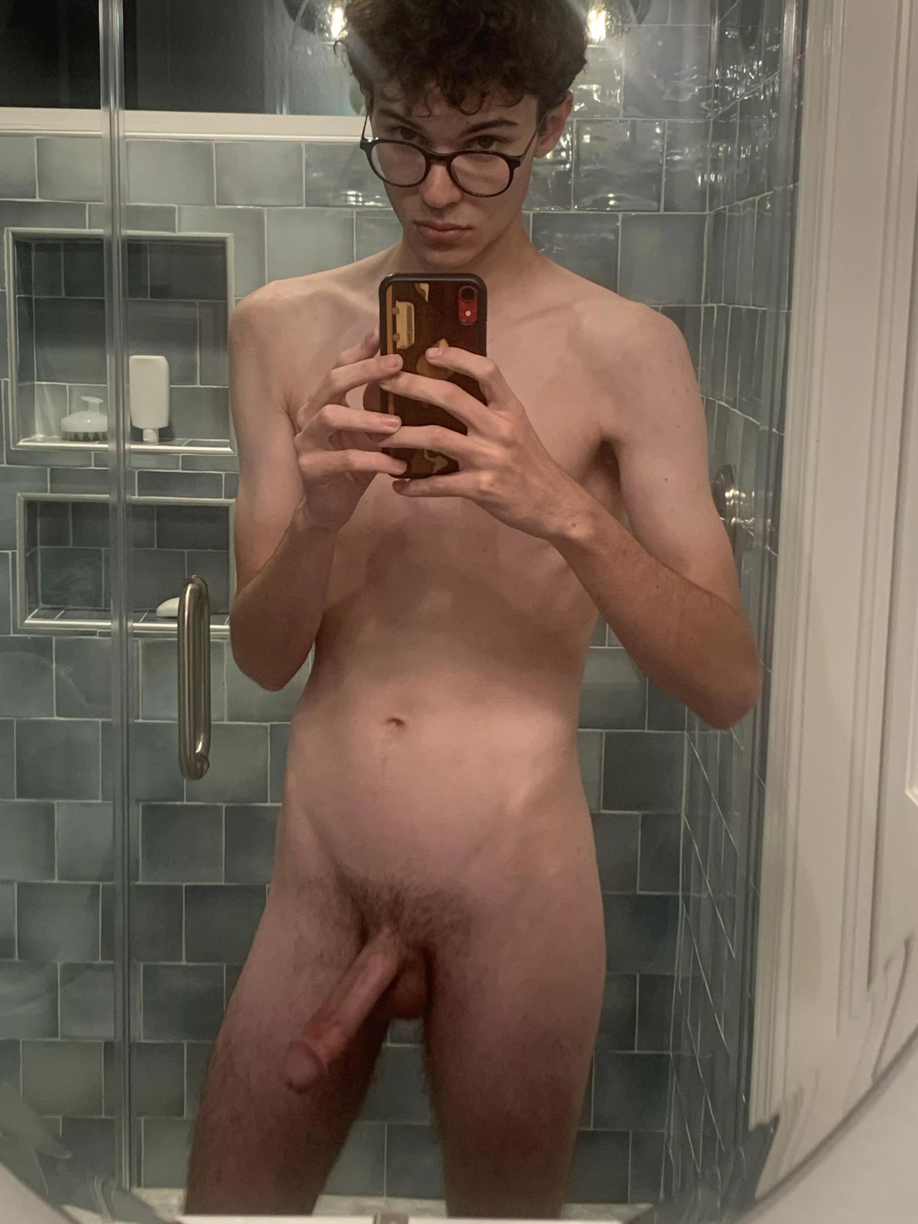 (18) (18)