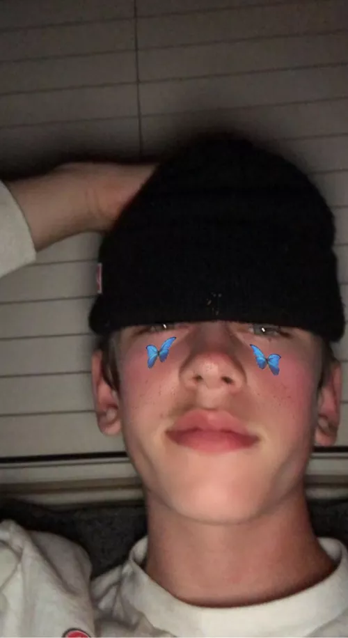 18 curious bro how would you make a move