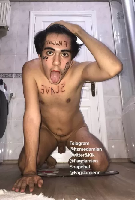 18 m looking for a master to bully and humiliate me snapchat fagdamienn 18 m looking for a master to bully and humiliate me snapchat fagdamienn
