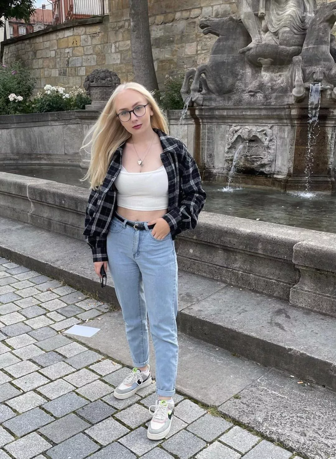 (18) to be honest with would you masturbate to my nudes if i ever sent you some ? (18) to be honest with would you masturbate to my nudes if i ever sent you some ?