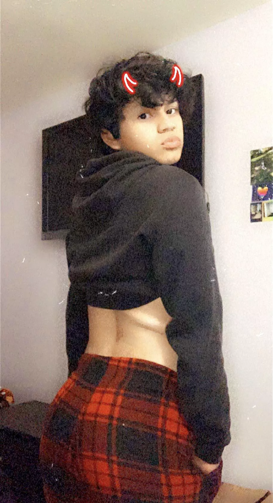 (18) twink enough? 🥺