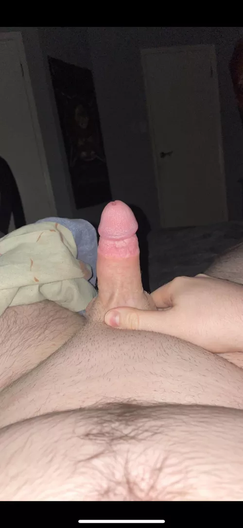 [18] Wish there were some girls that go through this sub…