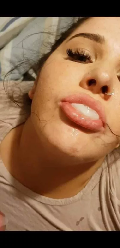 18 year old cum slut π¦