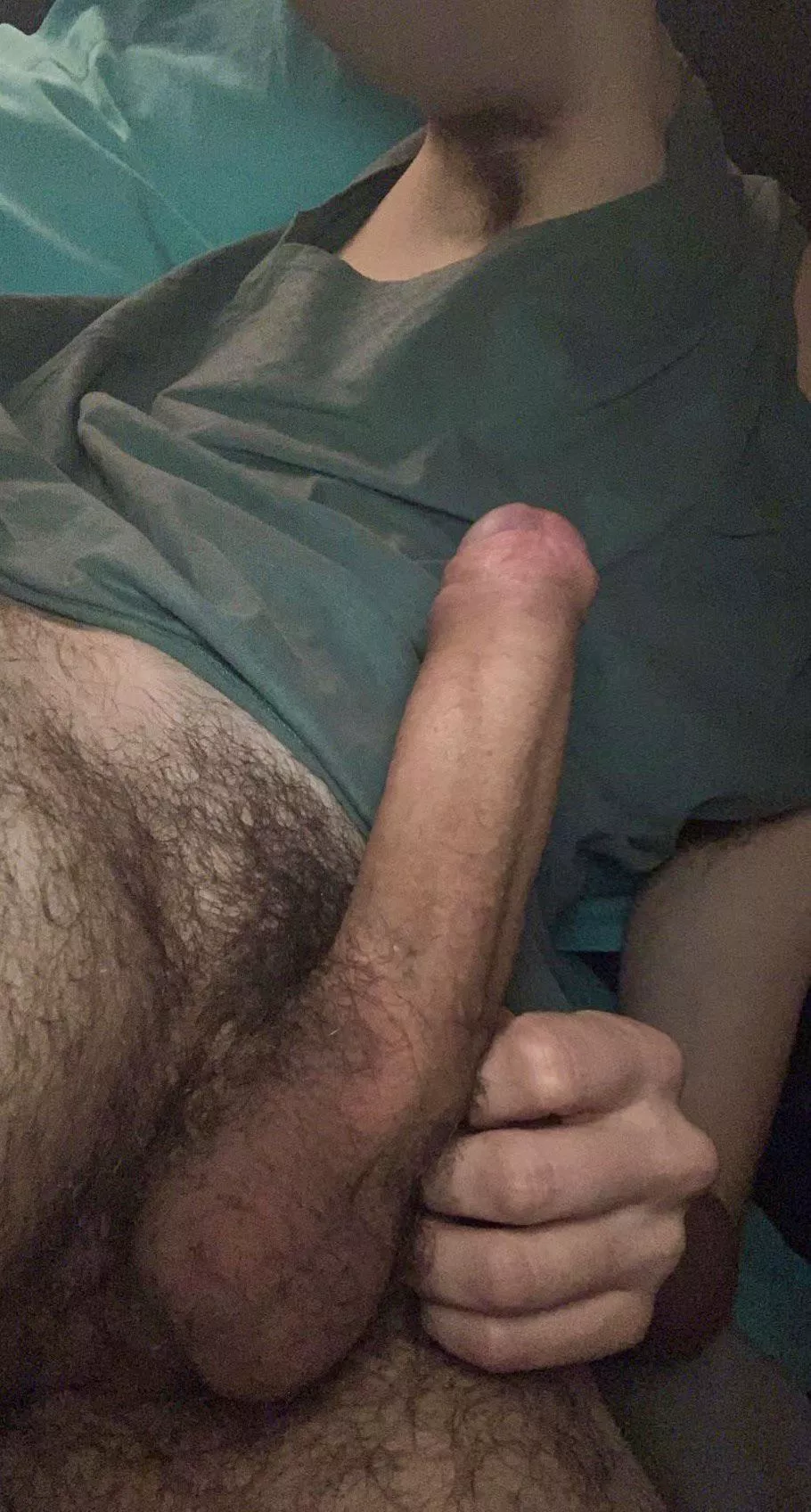 18yo uncut guy here :) 18yo uncut guy here :)