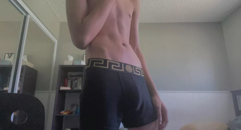 19 bi from Cali π