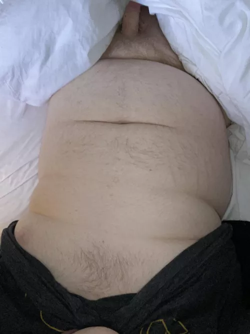 19. horny chub. anyone hmu. snap is andrewwwj19