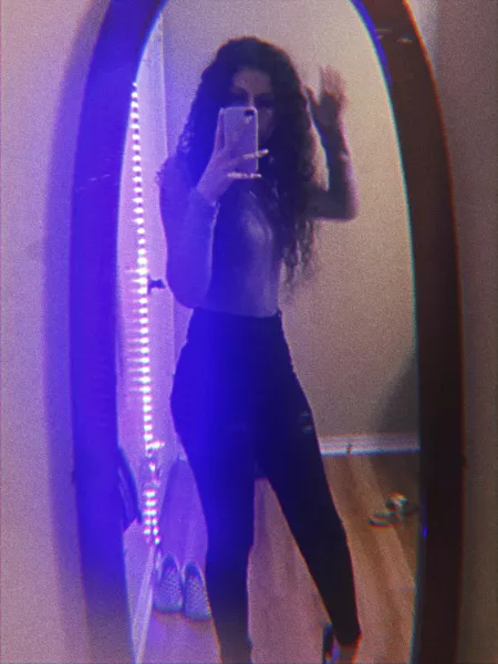 19 ~ in college. Iβm a findom