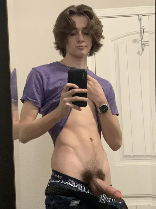 [19] It’s so hard for me to keep my clothes on 😫