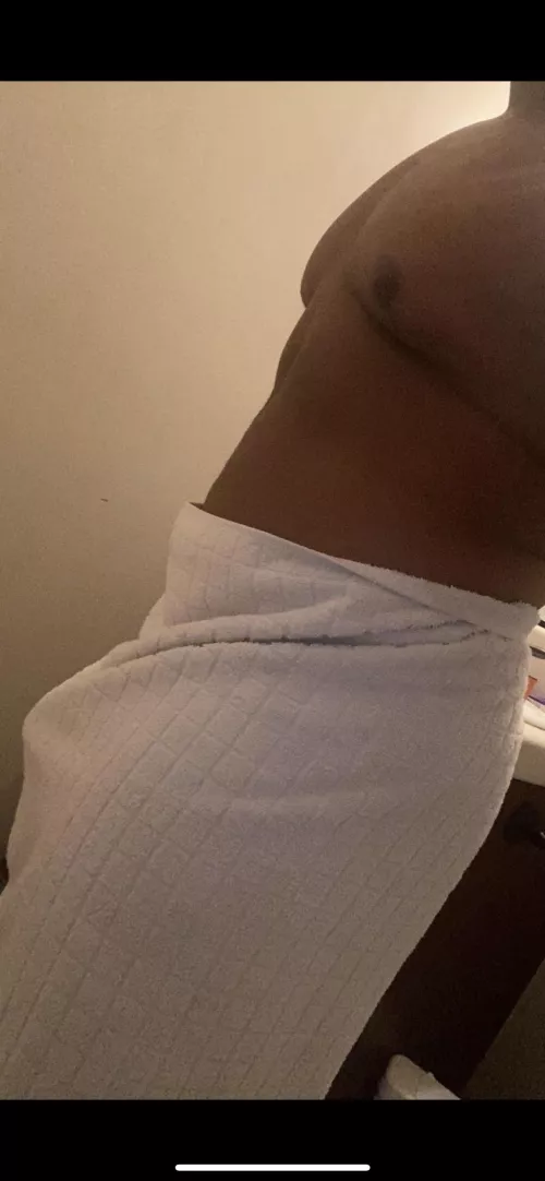 19 M chub looking for other chubs and super chubs to jerk off live with so if youβre a horny chub or super chub or have a big booty add my snap : yhungmacc01