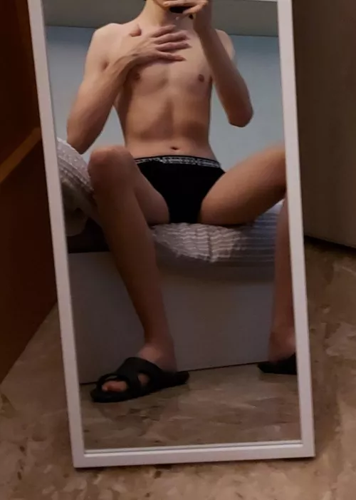 [19] new mirror for the new year :)