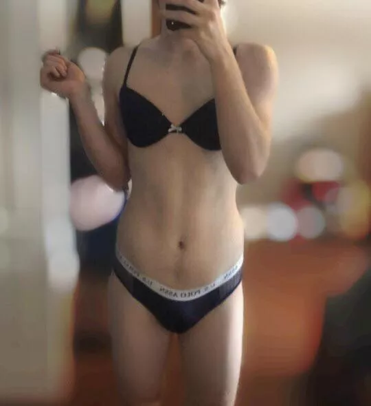 19// Okay yes, I’m obsessed with matching sets🦋🦋🤍