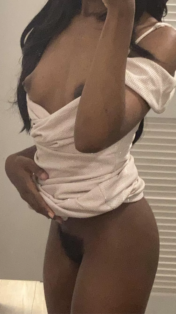 (19F) I really love this dress! It really flatters my figure :3 (19F) I really love this dress! It really flatters my figure :3