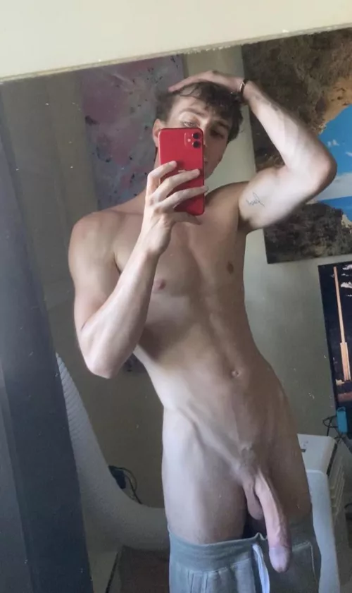 19M with a 9 inch BWC looking to test any sluts you know, I can test on kik, snap, whatsapp, twitter or anything, kik: heavynick_ šš¤Ŗ