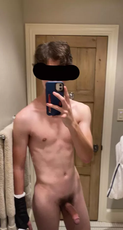 [19M] Wrist surgery today, thought I’d make a quick post! Honest thoughts on the body?