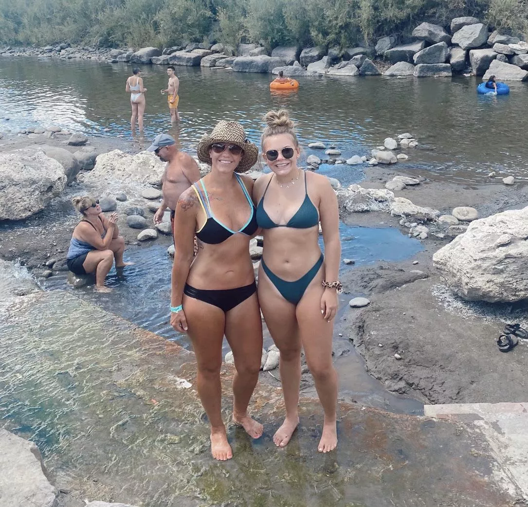 [2] Mom or daughter?