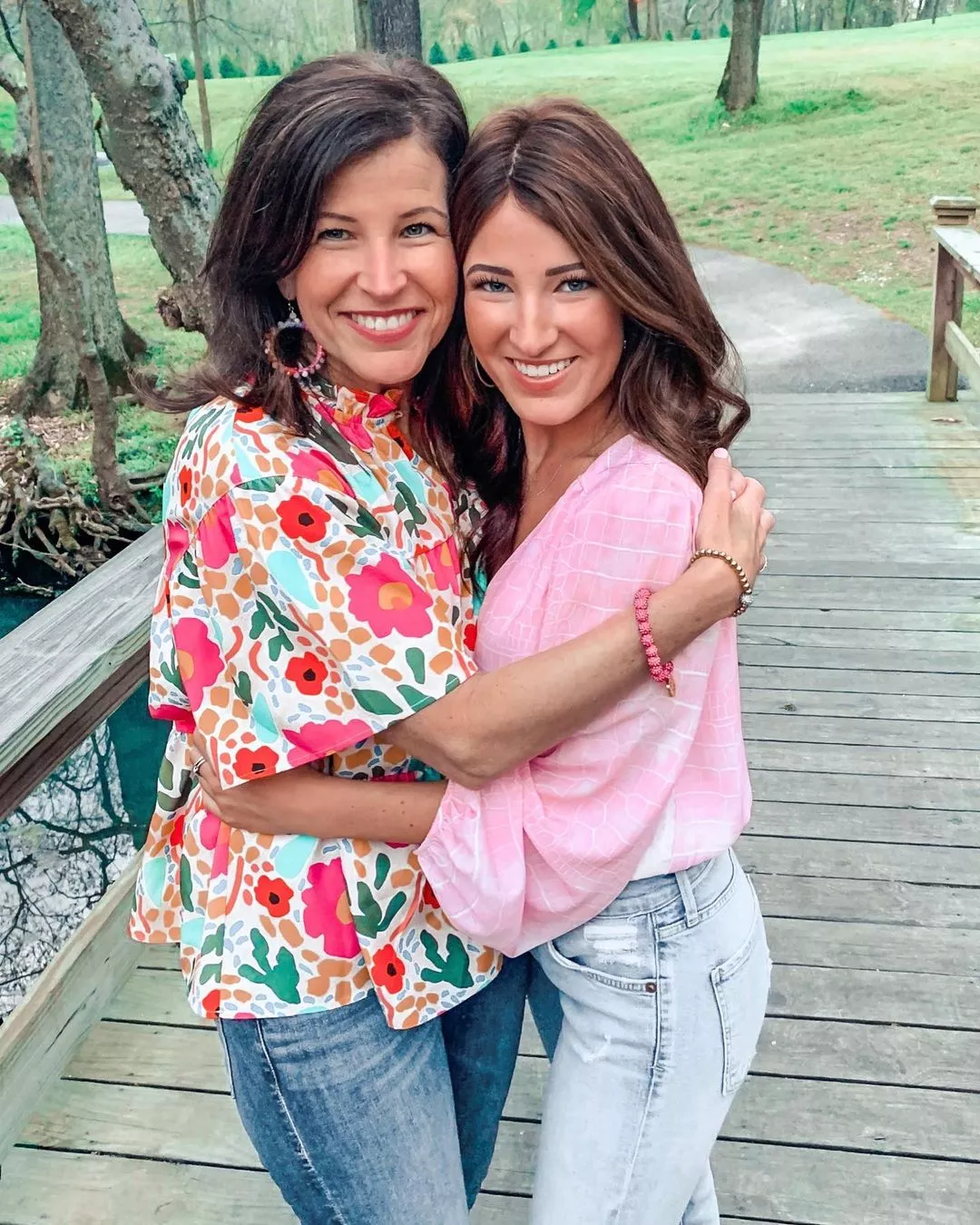 [2] Mom or Daughter?