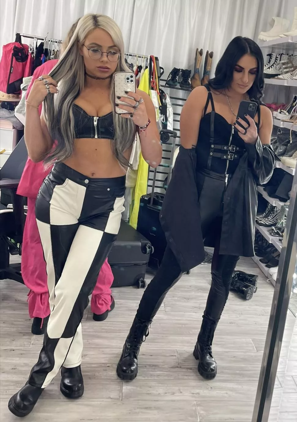 2 of my favourite goddess 2 of my favourite goddess