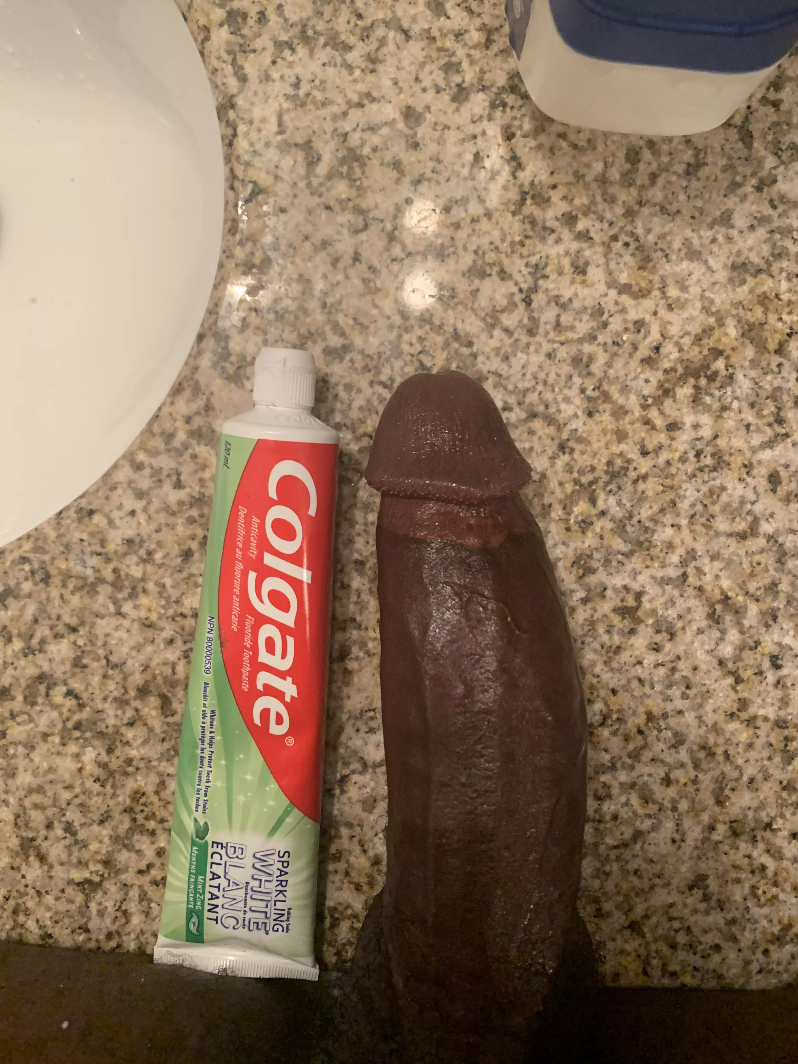 2 things that should be in ur mouth every morning;) 2 things that should be in ur mouth every morning;)