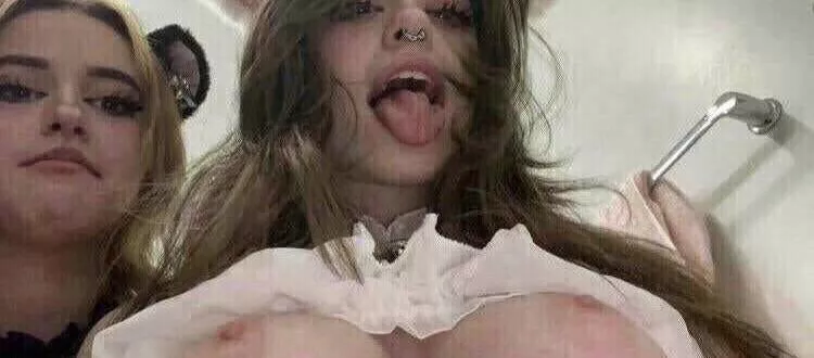 ❤️ 20 F looking for a partner 👉🏼 👻: ariella_maylin