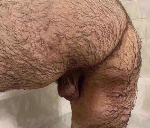 20 Looking for someone to make me do painful things