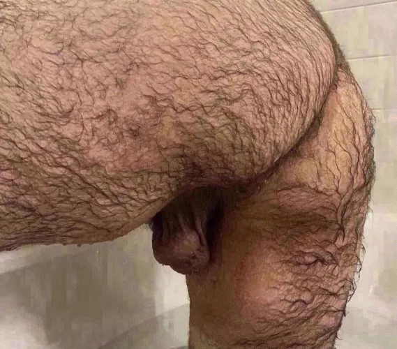 20 Looking for someone to make me do painful things